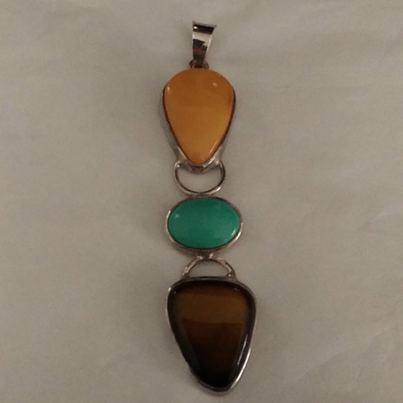 Jewelry - Turquoise and amber pendant